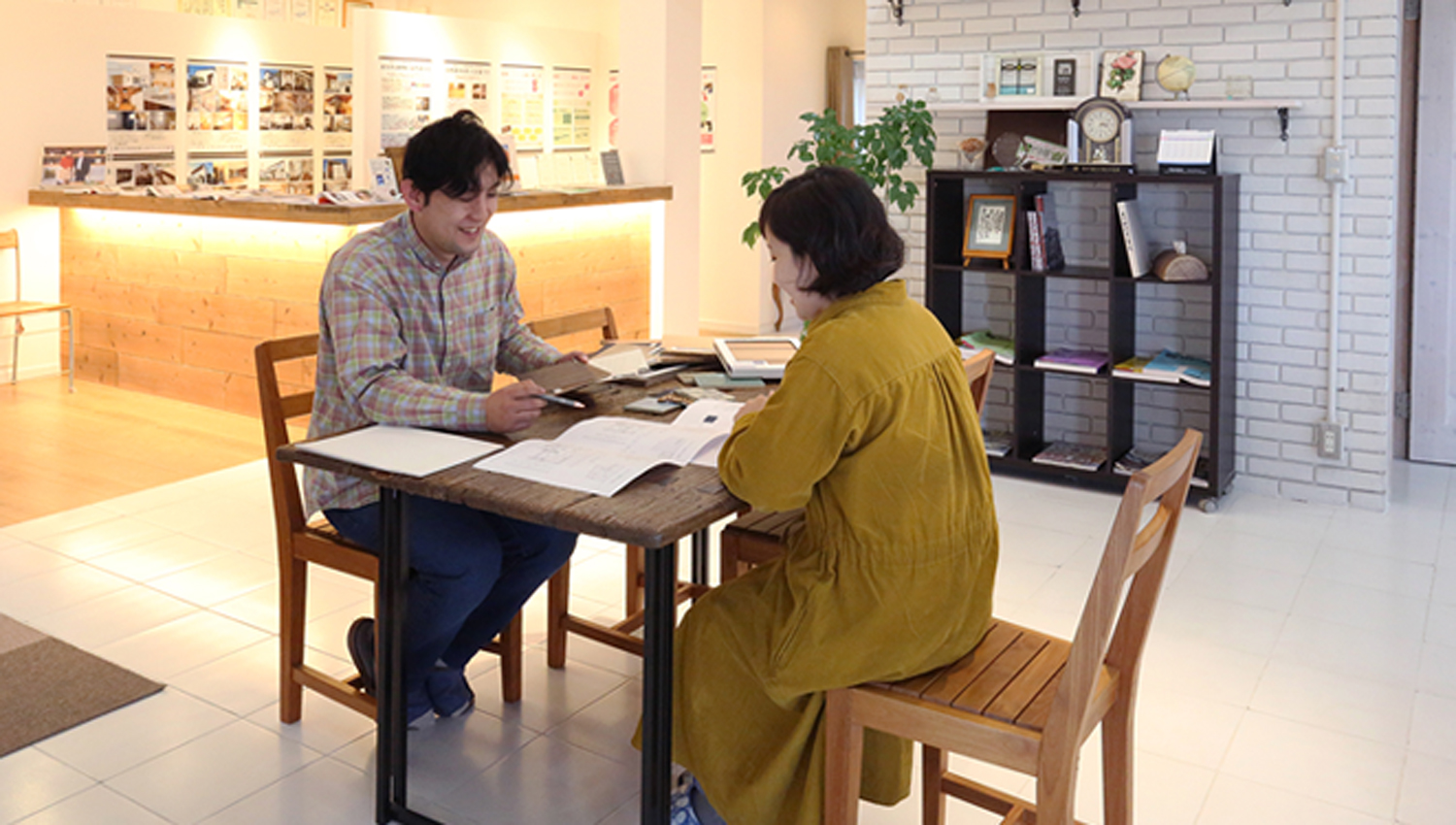 お客様との打ち合わせ